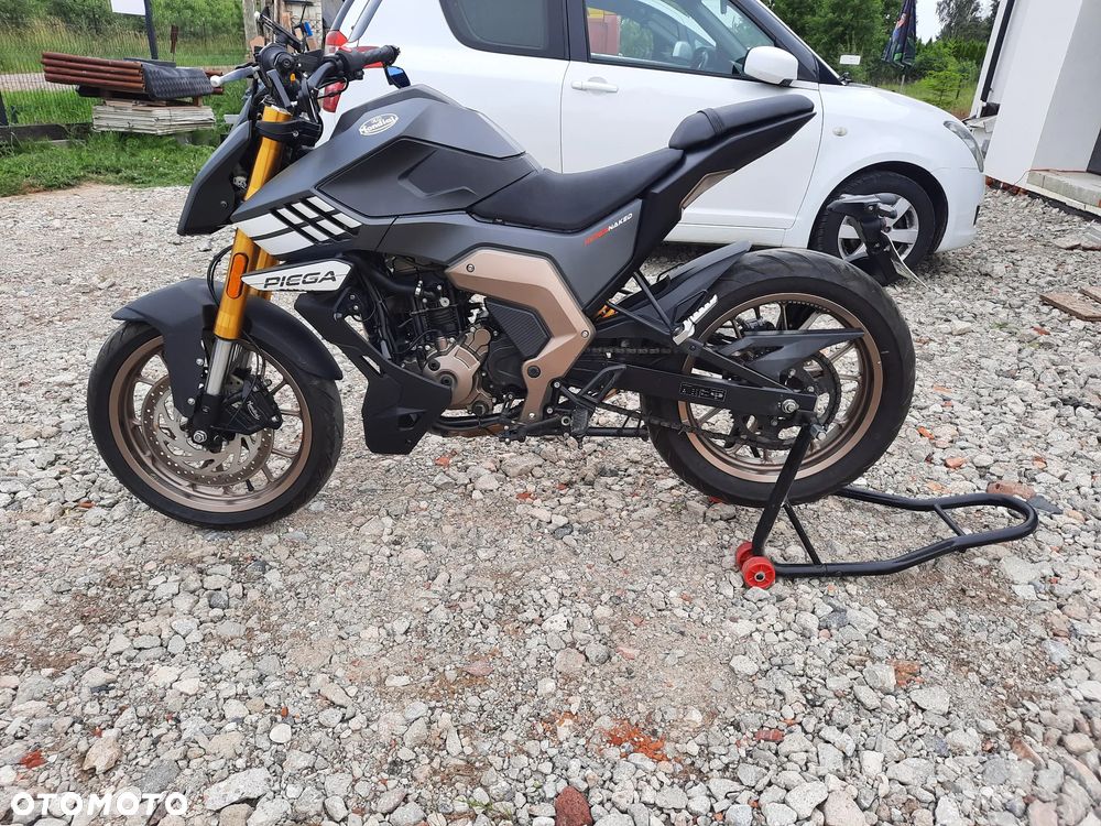 Aprilia Tuono - 2