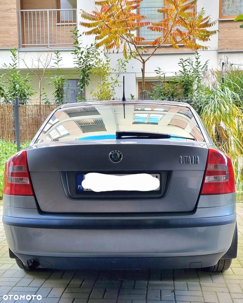Skoda Octavia 1.6 Tour - 16