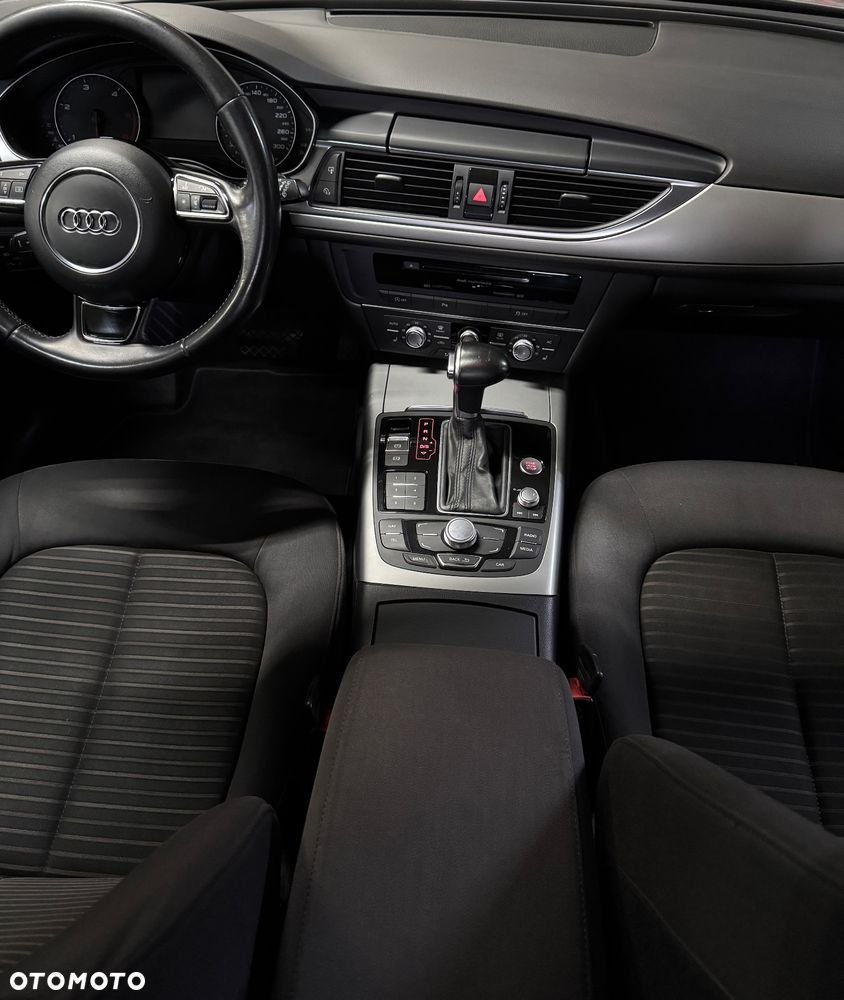 Audi A6 Avant 2.0 TDI Multitronic - 26