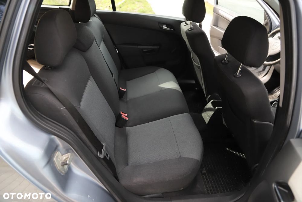 Opel Astra 1.6 Enjoy - 16