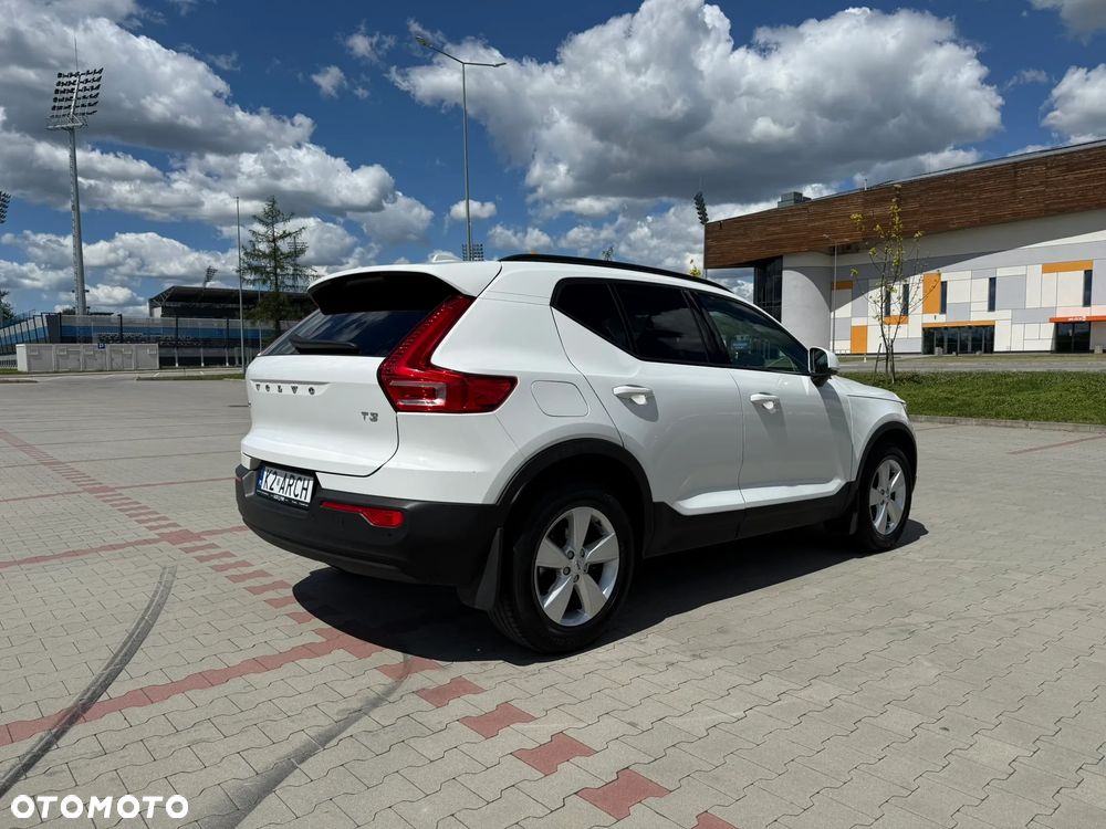 Volvo XC 40 T3 - 10