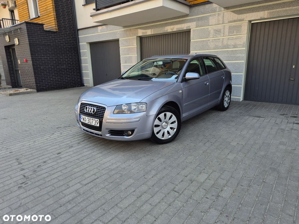 Audi A3 Sportback 1.6 Ambiente - 1