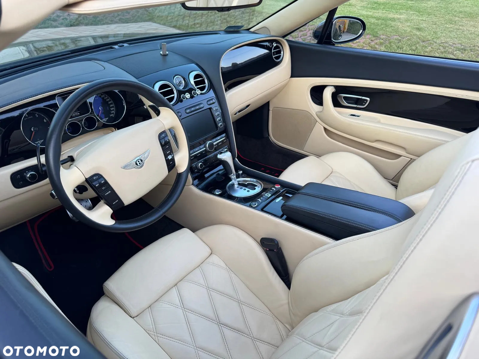 Bentley Inny - 2