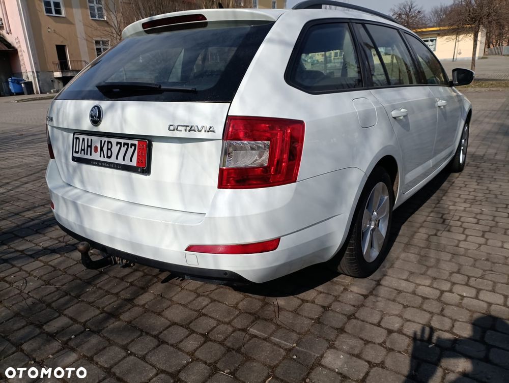 Skoda Octavia 2.0 TDI Style - 19