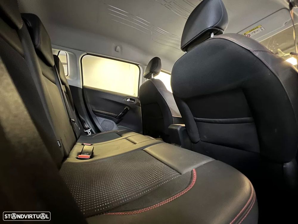 Peugeot 2008 1.2 PureTech GT Line - 9