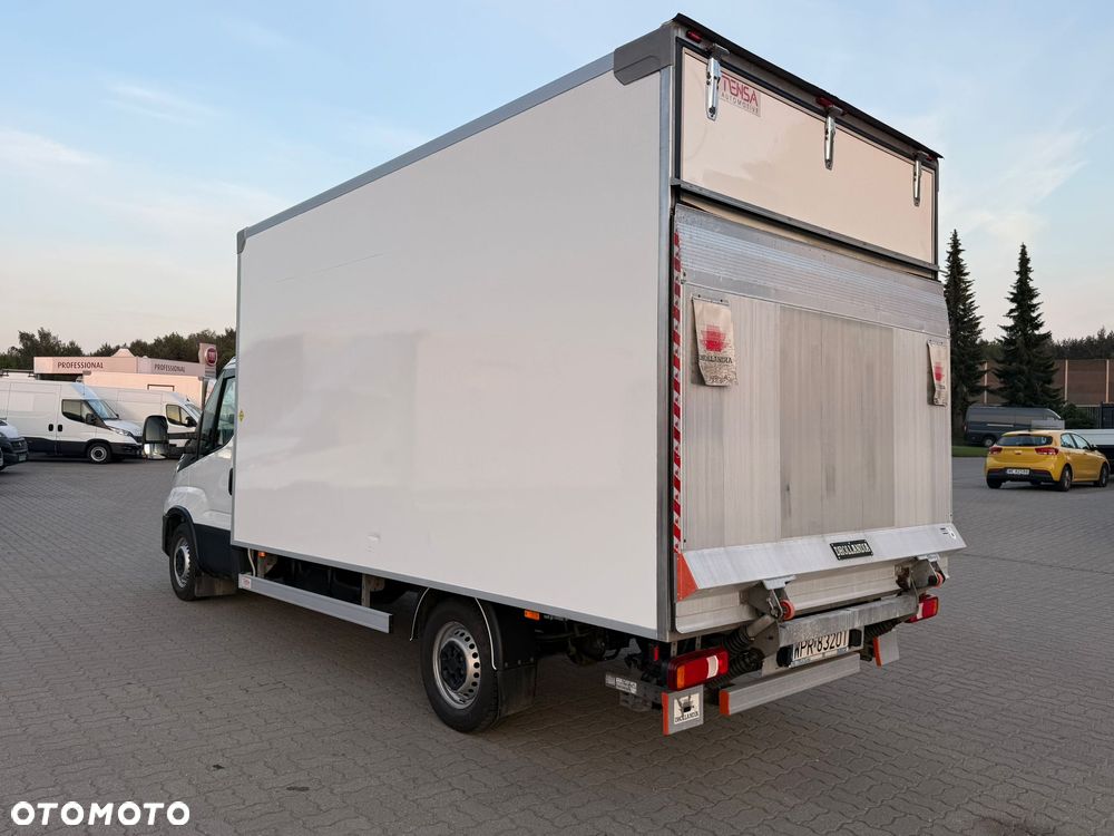 Iveco 35S16 3L  Kontener z Winda 8 EP Krajowy 4200x2200x2200 + drzwi boczne - 17