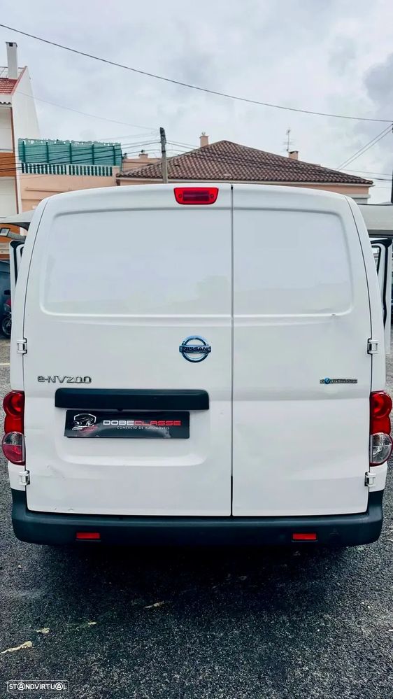 Nissan e-NV200 - 15