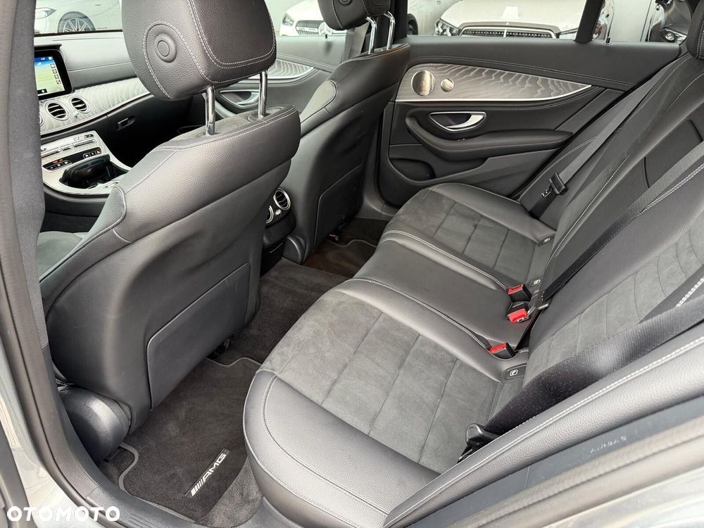 Mercedes-Benz Klasa E 220 d 4-Matic AMG - 13