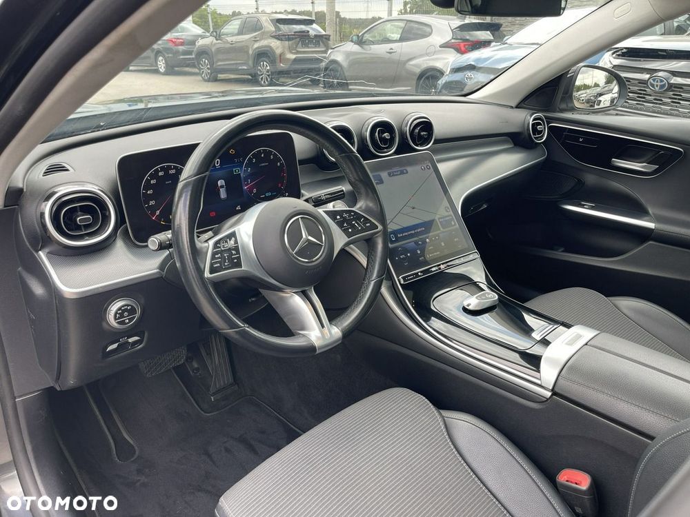 Mercedes-Benz Klasa C 200 4Matic 9G-TRONIC Avantgarde - 8