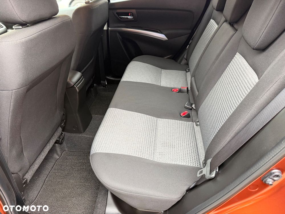 Suzuki S-Cross 1.5 Dualjet AGS Comfort - 17