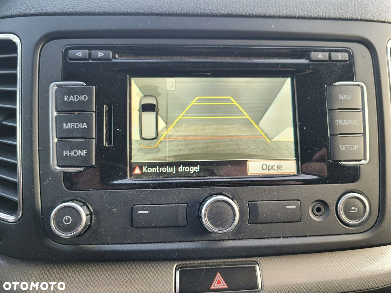 Volkswagen Sharan - 11