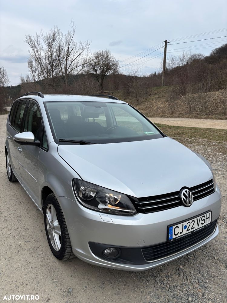 Volkswagen Touran 2.0 TDI DSG Comfortline - 2