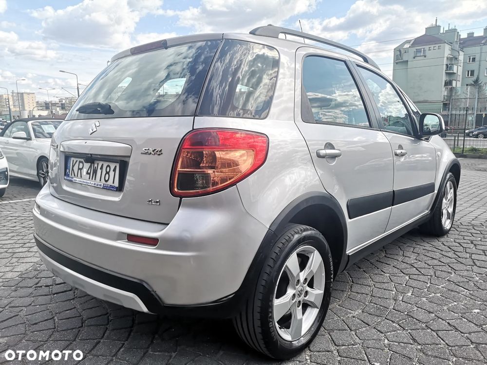 Suzuki SX4 1.6 Comfort 4WD - 2