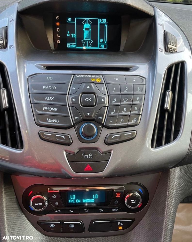 Ford Tourneo Connect 1.6 TDCi Titanium - 13
