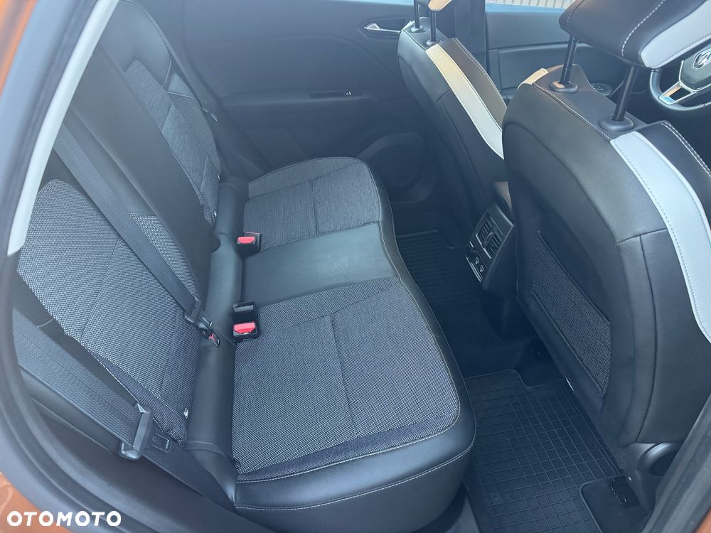Renault Captur 1.3 TCe mHEV Intens EDC - 17