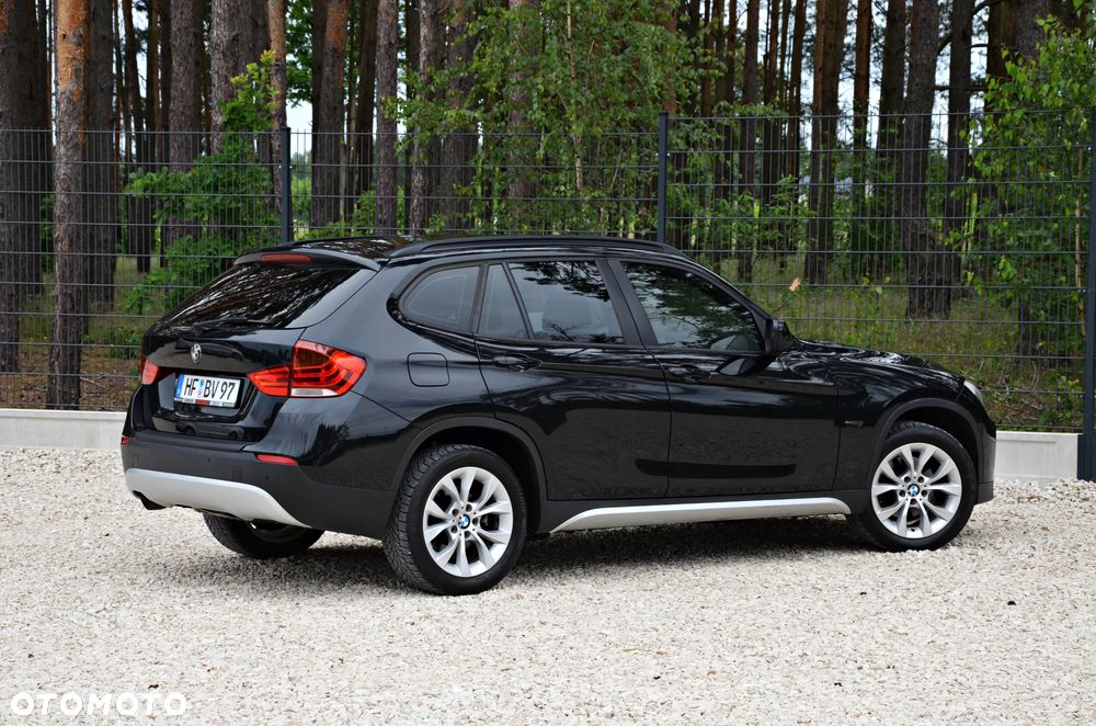 BMW X1 sDrive18d Sport Line - 23