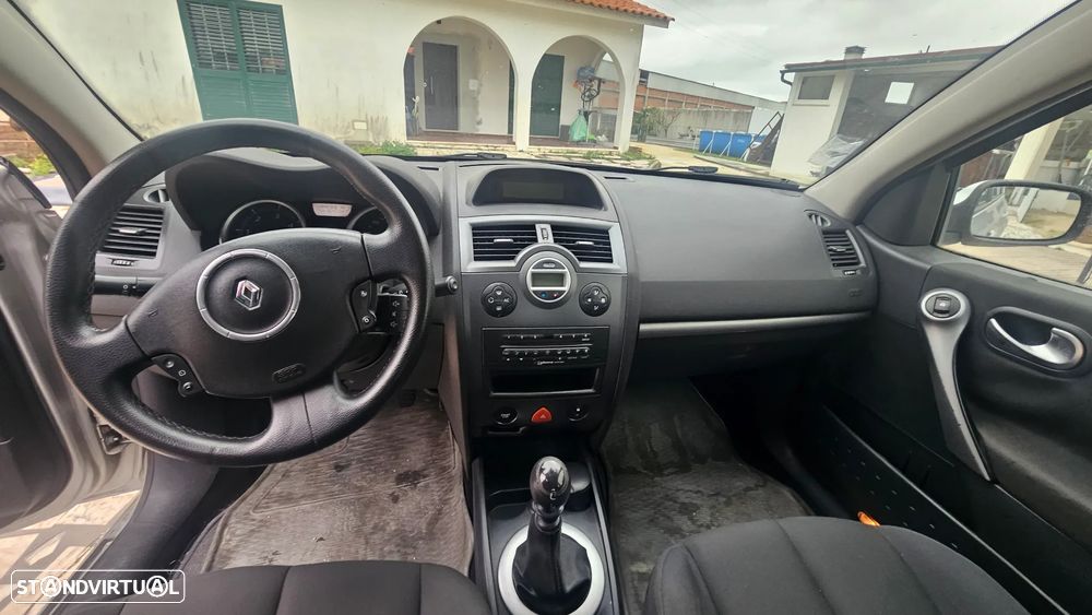 Renault Mégane 1.5 dCi Dynamique Luxe - 10