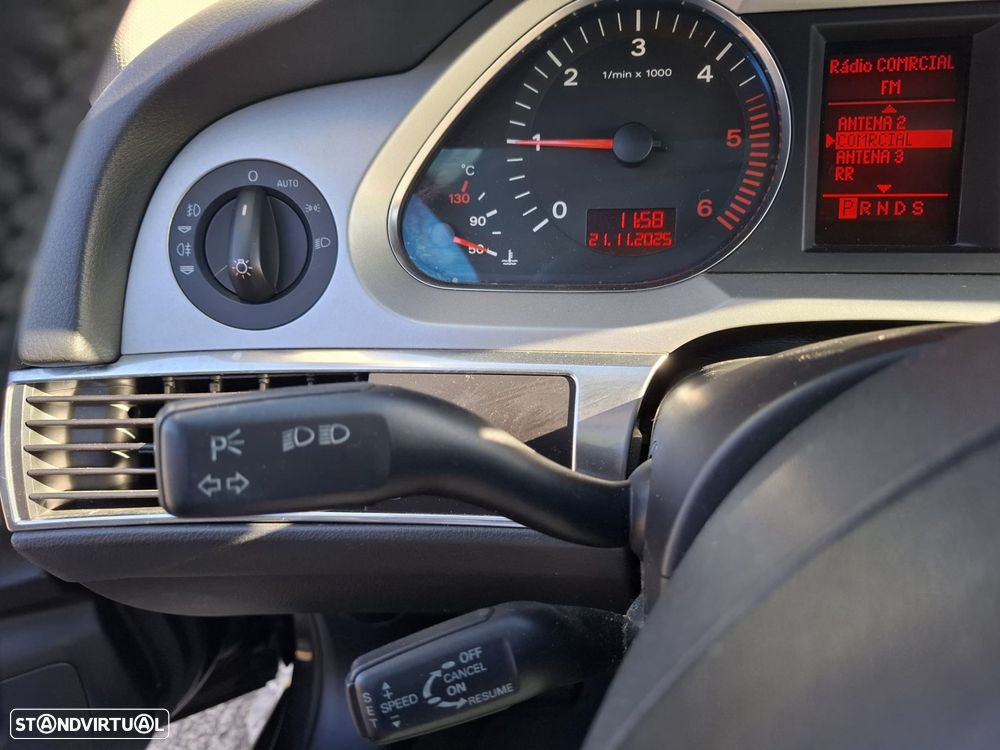 Audi A6 Avant 2.0 TDI Multitronic S-line - 27