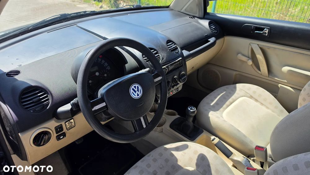 Volkswagen New Beetle 2.0 - 8
