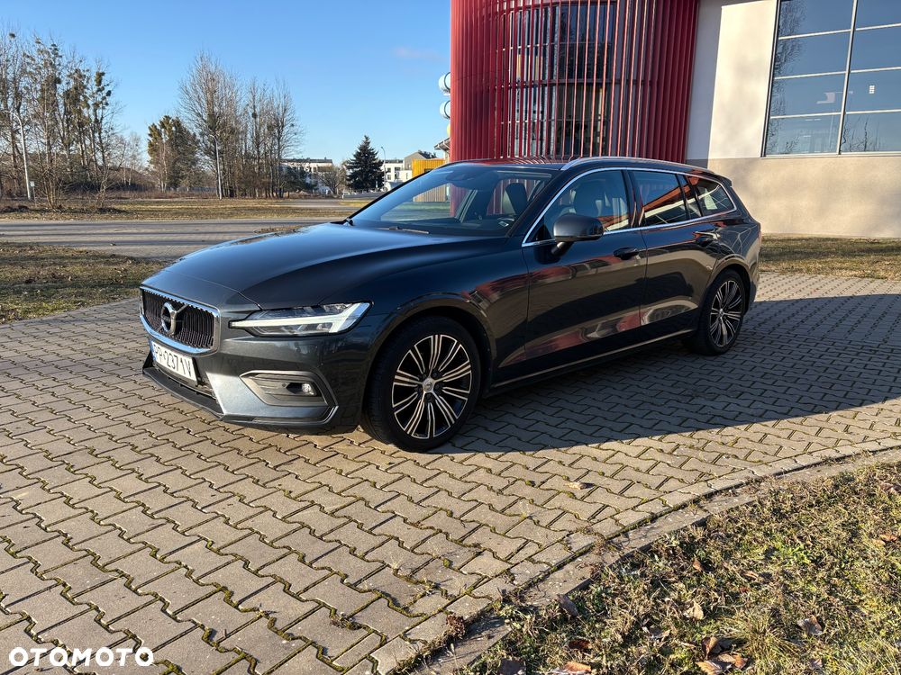 Volvo V60 D4 Geartronic Momentum - 1