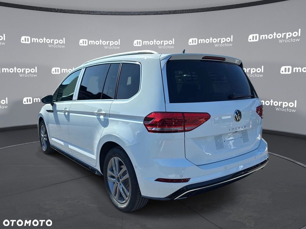 Volkswagen Touran - 8