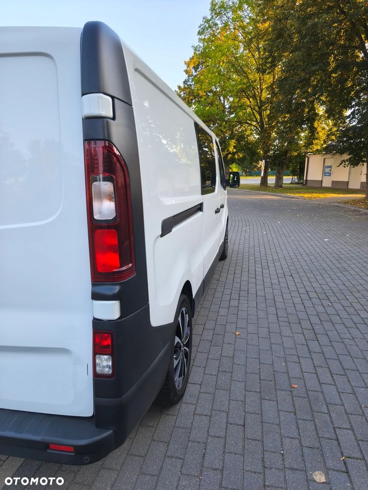 Renault Trafic - 16