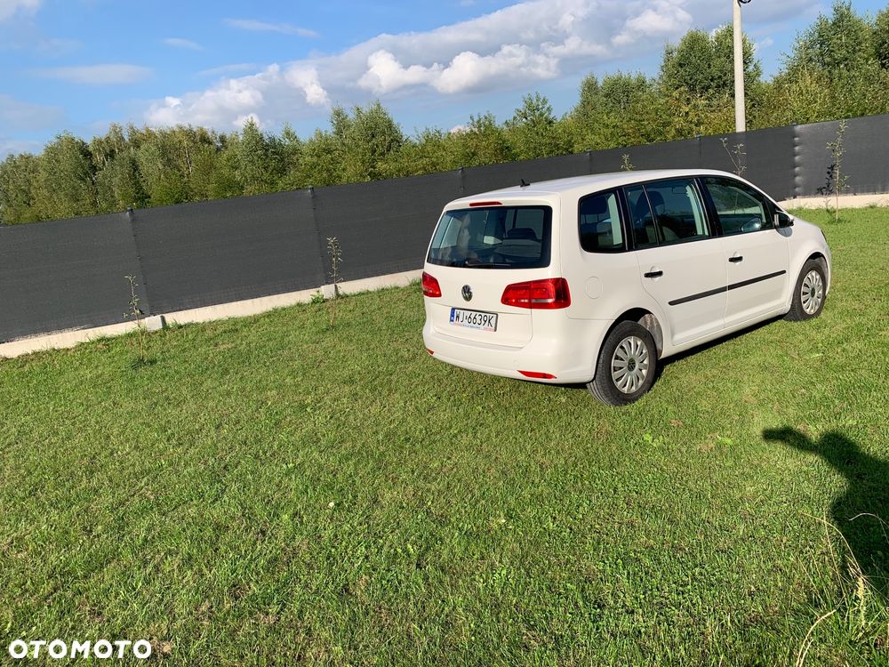 Volkswagen Touran 2011 photo 5