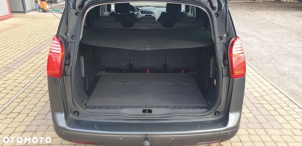 Peugeot 5008 - 9