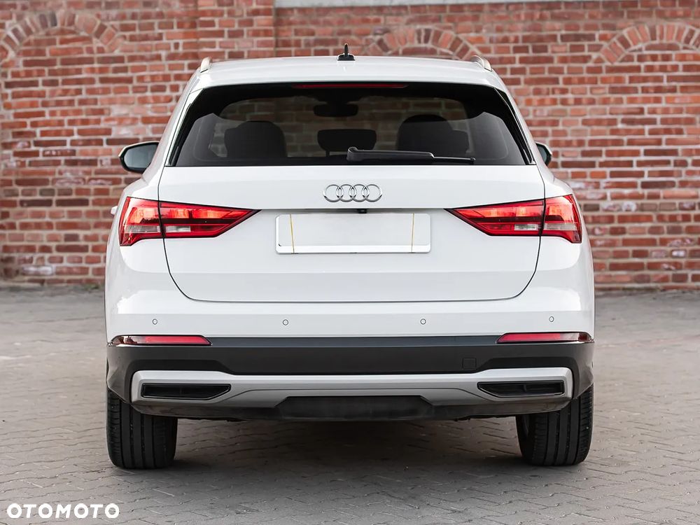 Audi Q3 35 TFSI S line - 11