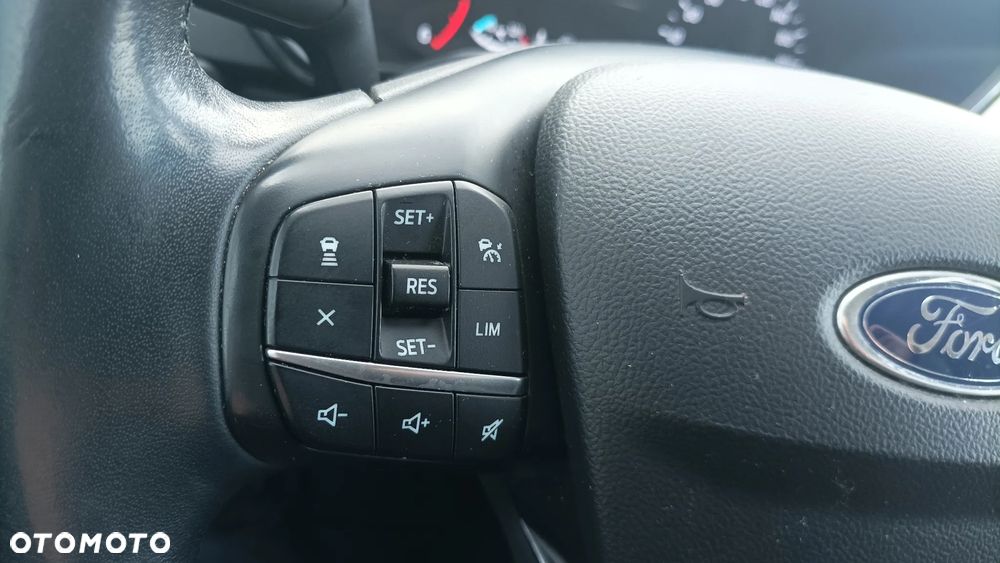 Ford Kuga 2.0 TDCi FWD Titanium - 23