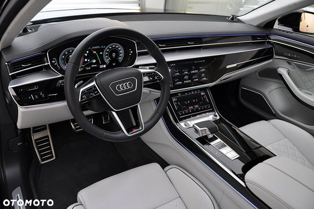 Audi A8 - 18