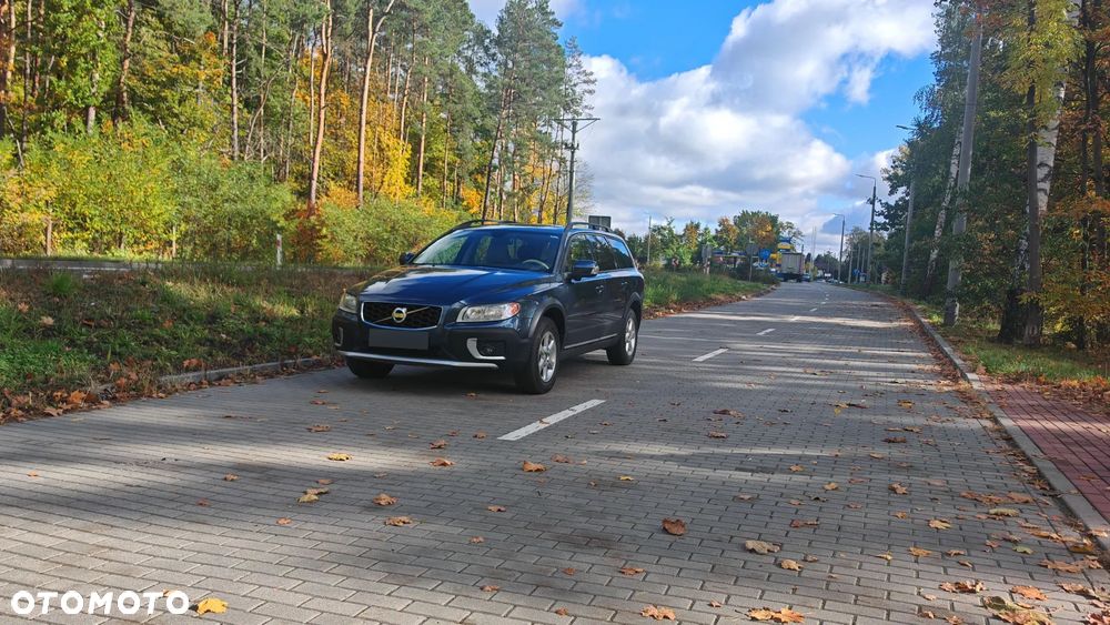 Volvo XC 70 - 1