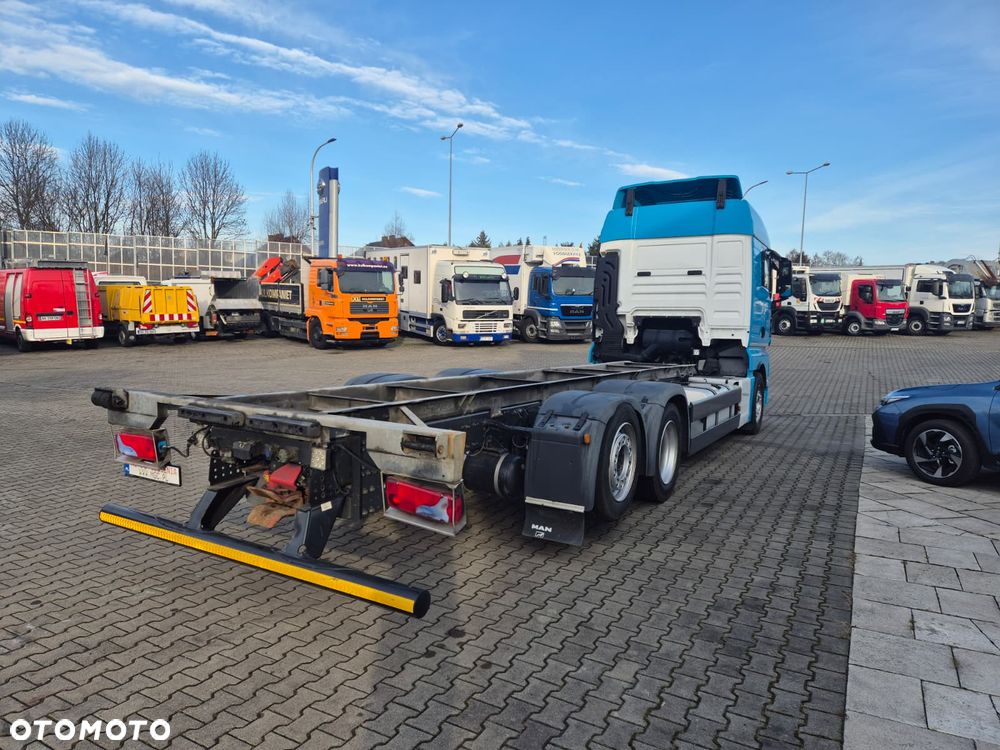 MAN TGX 26.500 / 6X2 / SERWIS na 496TKM /Stan IDEAŁ/E6/ BDF RAMA /6X2/ 3 OŚ SKRĘTNA + PODNOSZONA /SYPIALKA - 10