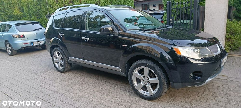 Mitsubishi Outlander 2.4 4WD CVT Instyle - 11
