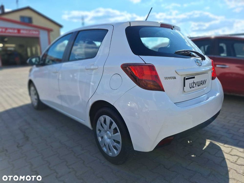 Toyota Yaris - 4