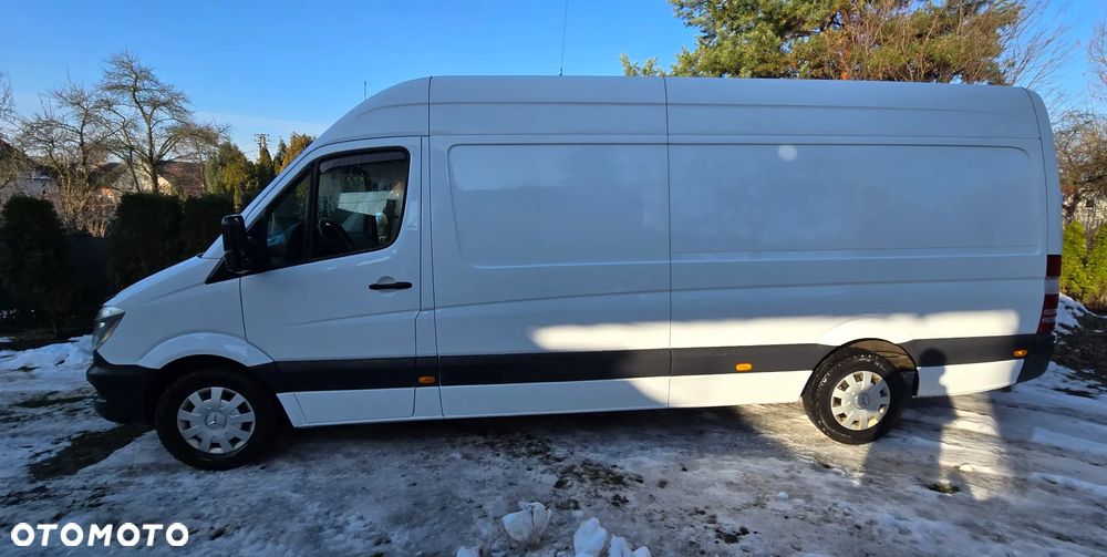 Mercedes-Benz Sprinter 319 - 4