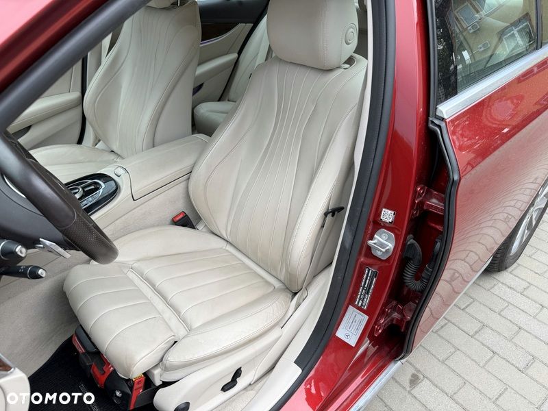 Mercedes-Benz Klasa E 220 d 9G-TRONIC - 11