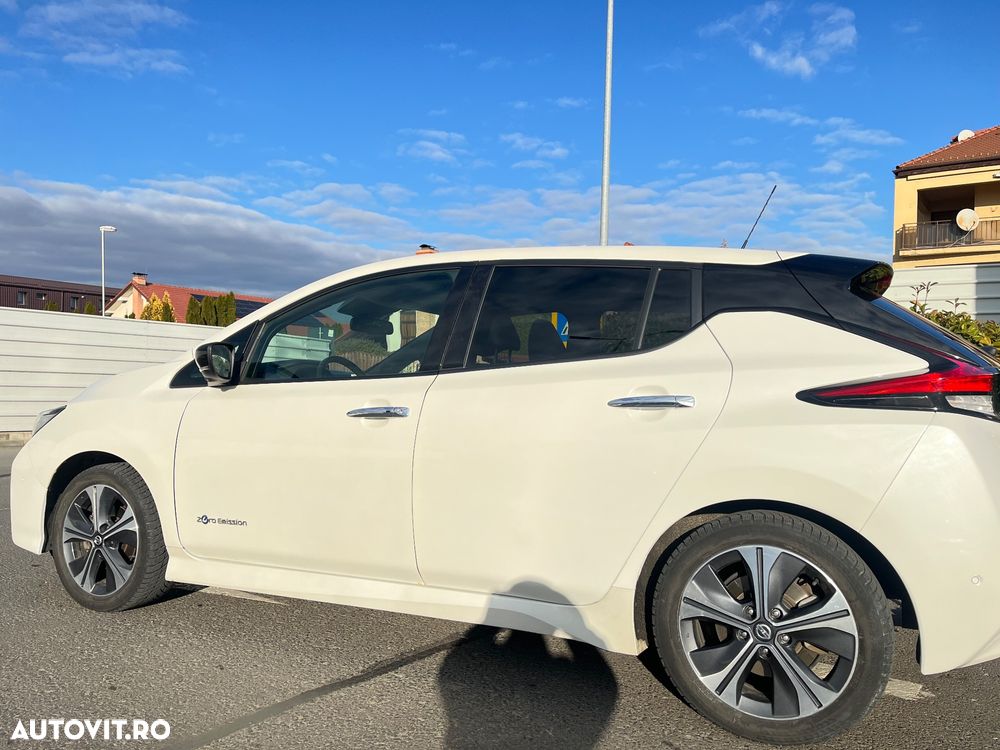 Nissan LEAF Tekna - 1