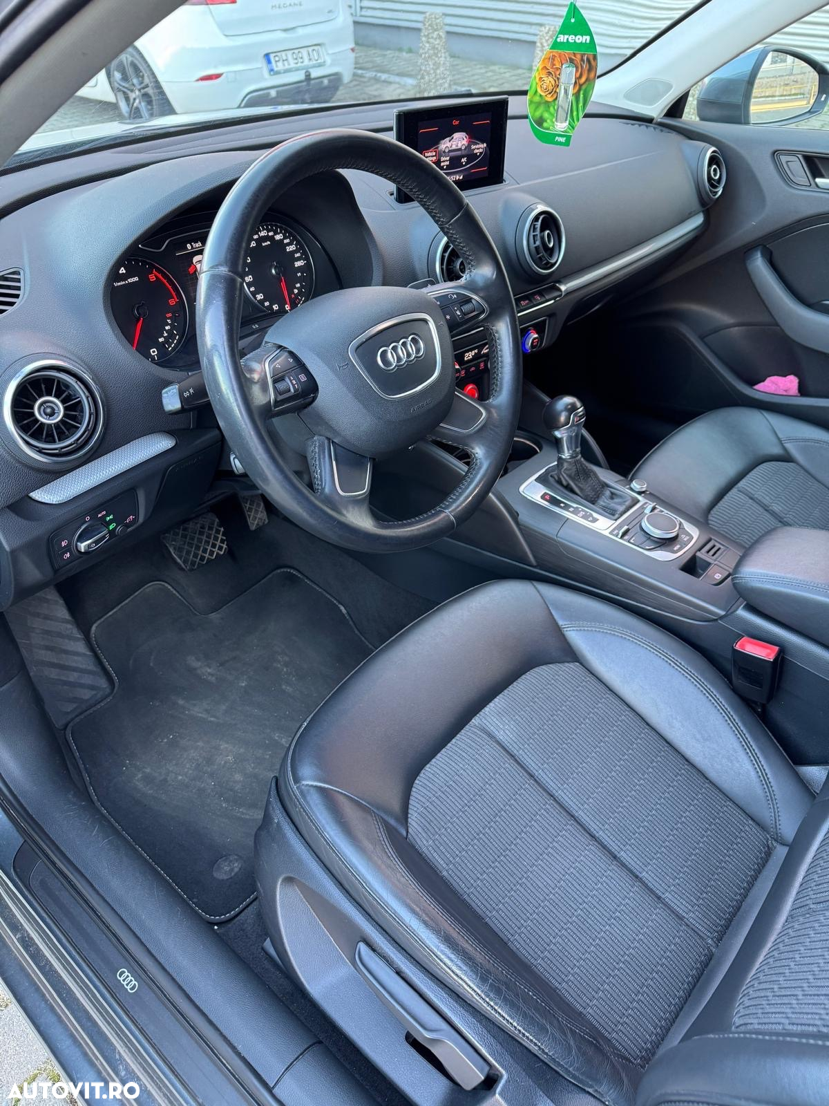 Audi A3 1.6 TDI S tronic Sport - 7