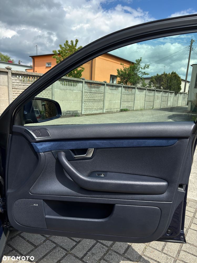 Audi A4 Avant 2.5 TDI - 21