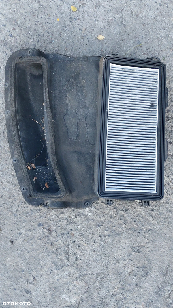 Filtr kabinowy obudowa filtra kabinowego Citroen C8 Peugeot 807 Fiat Ulysse Lancia Phedra