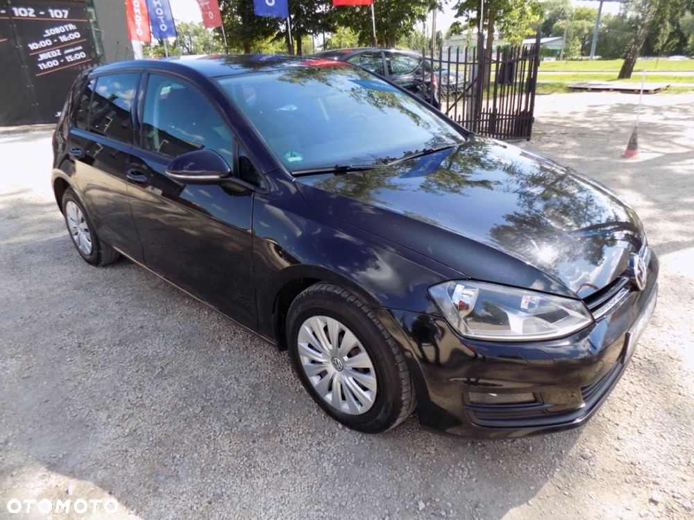 Volkswagen Golf - 2