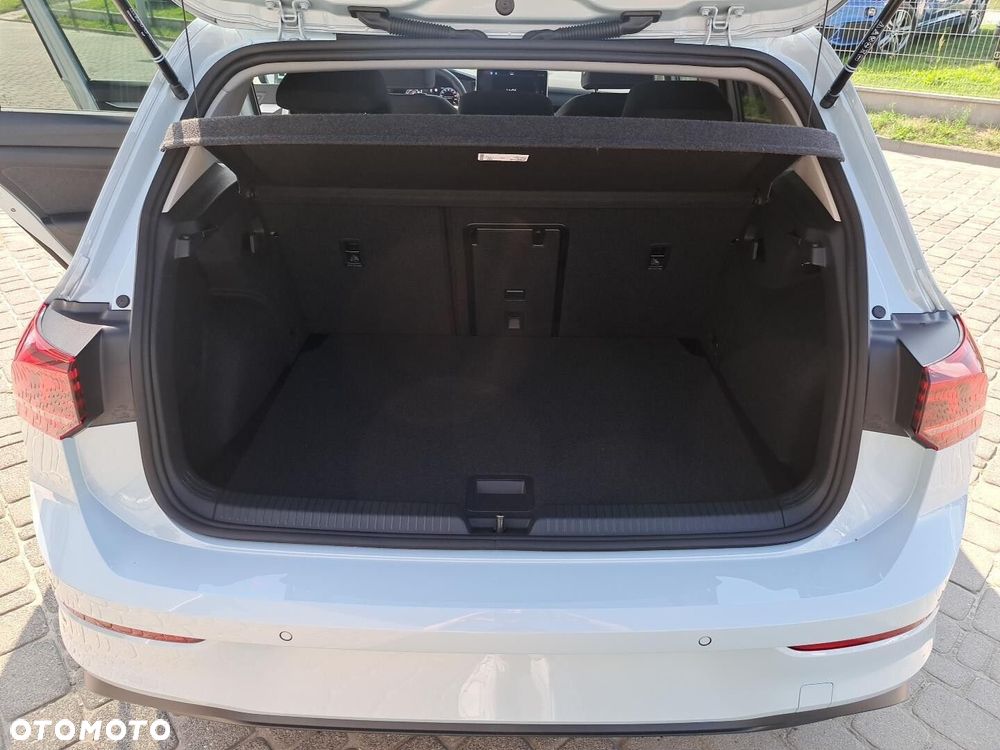 Volkswagen Golf - 11