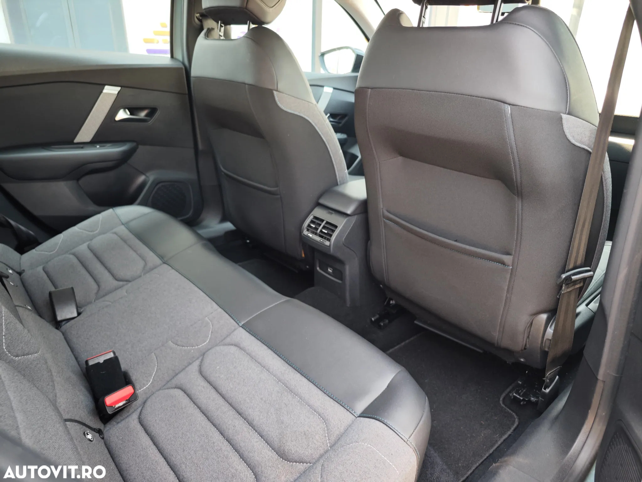 Citroën C4 BlueHDi 130 Stop&Start EAT8 FEEL PACK - 13