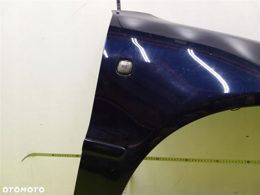 Błotnik przedni prawy Audi A4 B5 1995-1999 R PRZED LIFT NR.LAK: LZ5L - 3