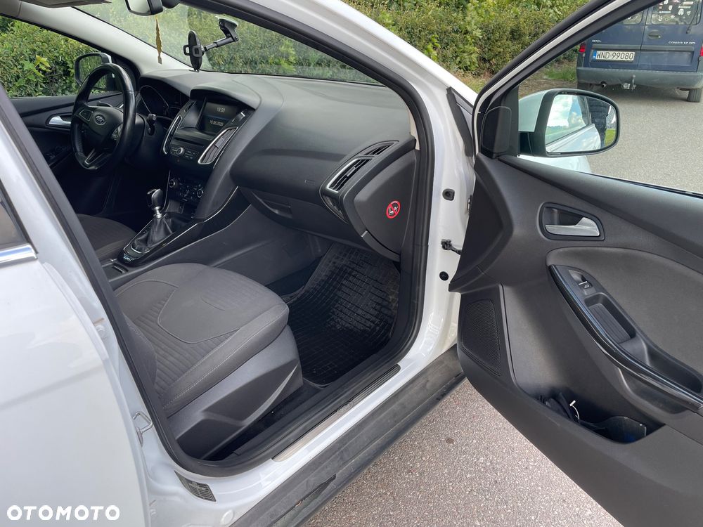 Ford Focus - 10
