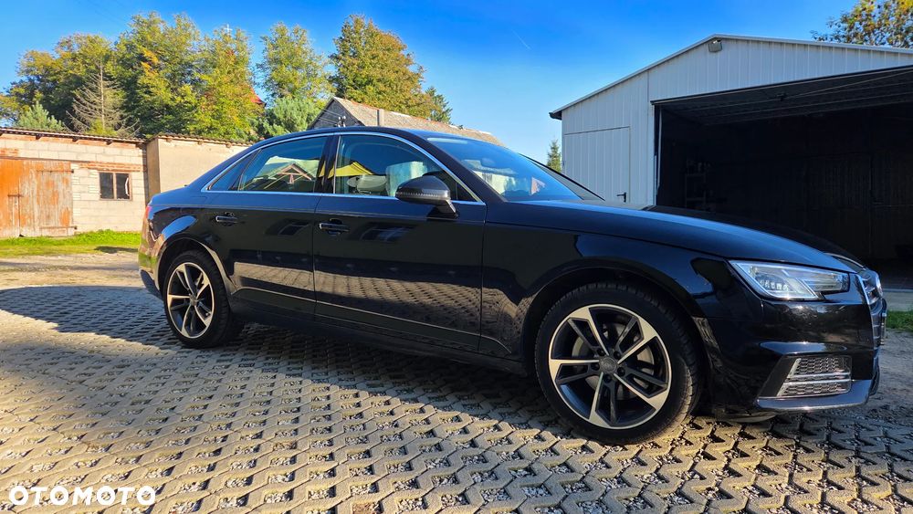 Audi A4 Limousine - 4