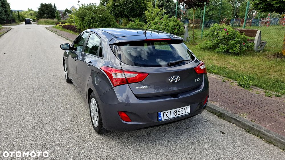 Hyundai i30 1.4 Trend - 9