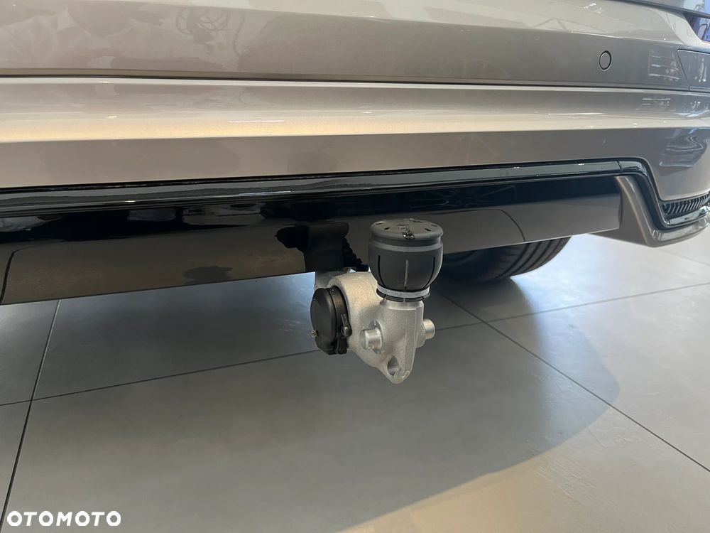 Volvo XC 60 T6 Plug-In Hybrid AWD Ultra Dark - 9