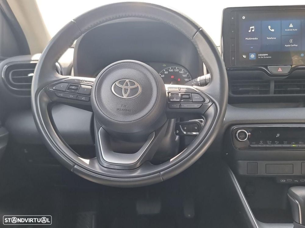Toyota Yaris - 10